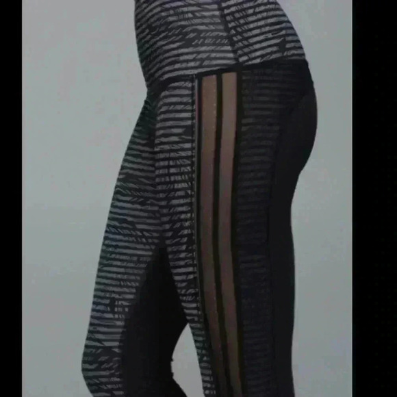 Lululemon Wunder Under Pant *Luxtreme (Roll Down) - Picture 1 of 4